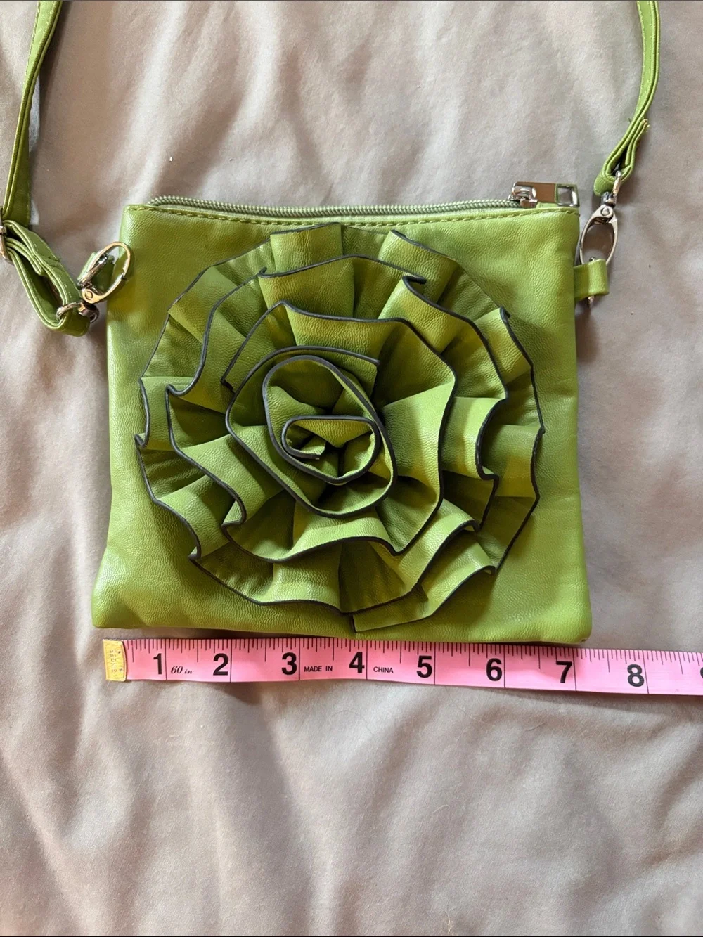 Adorable green cross body bag